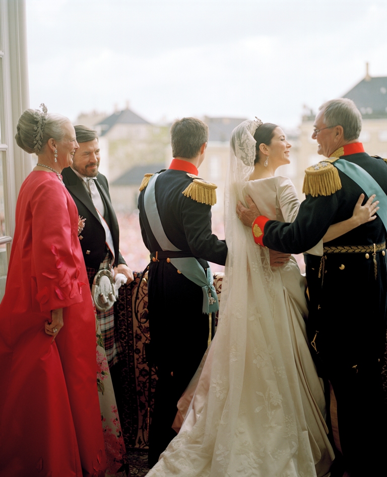 Crown Prince Frederik & Crown Princess Mary wedding balcony