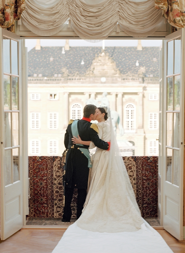 Crown Prince Frederik & Crown Princess Mary wedding kiss