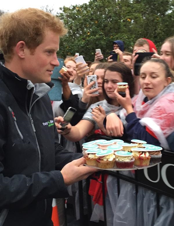 Prince Harry hands out cupcakes in Christchurch 2 s