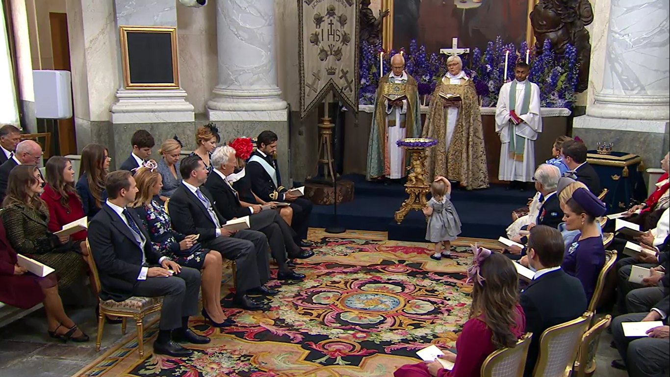 Leonore-looking-at-alter-at-Prince-Nicolas-Christening.png
