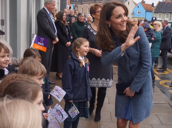 Kate arriving EACH charity shop
