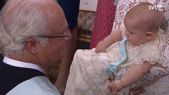 alexander-getting-his-baby-sash-during-christening-s