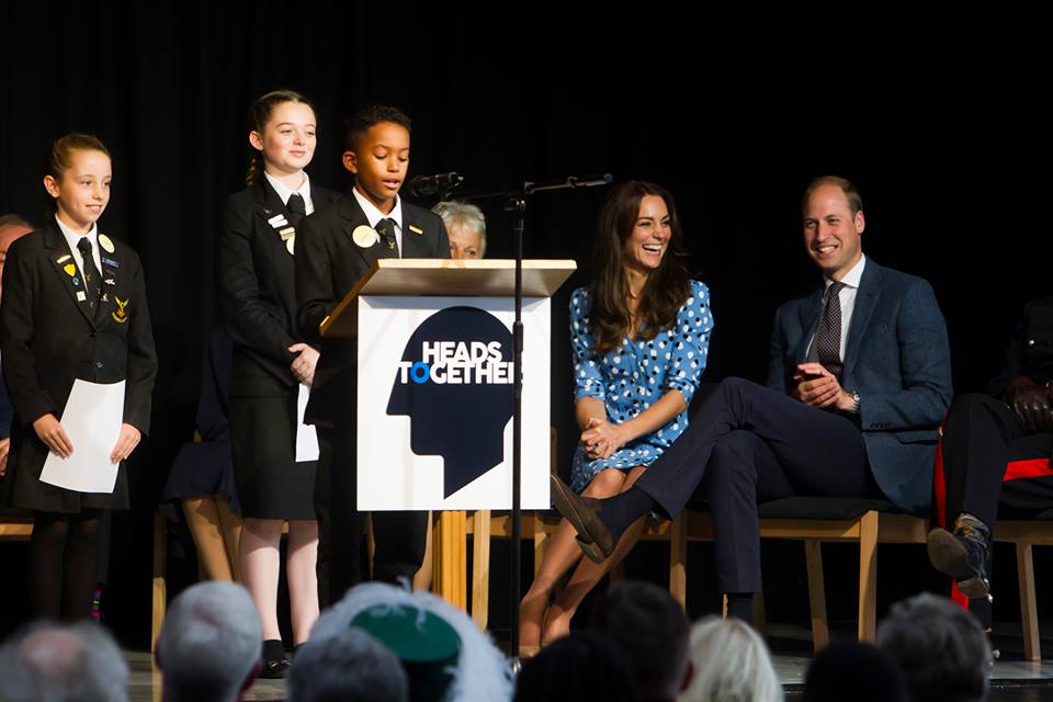 william-and-kate-watch-an-assembly-at-stewards-academy