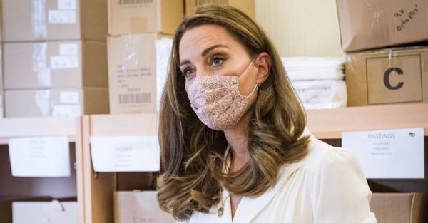 Kate wears mask for baby banks launch